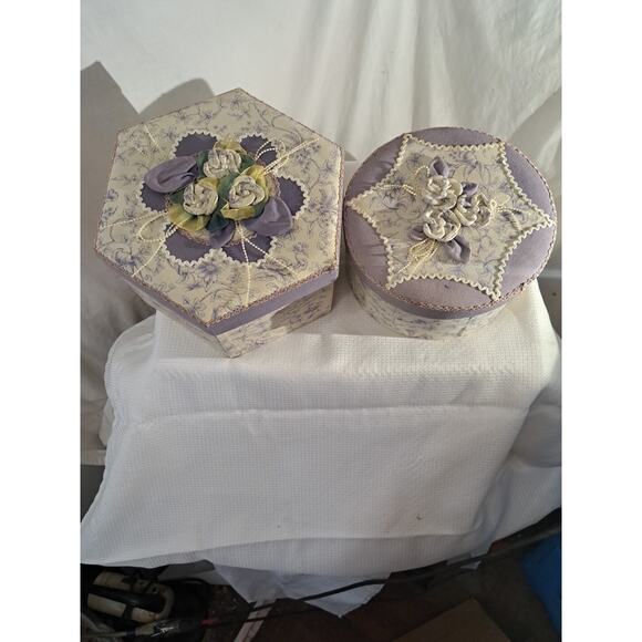 VTG Quilted Gift Box Set Sewing Trinket Box Quilted Floral Cream and Purple - Picture 4 of 12